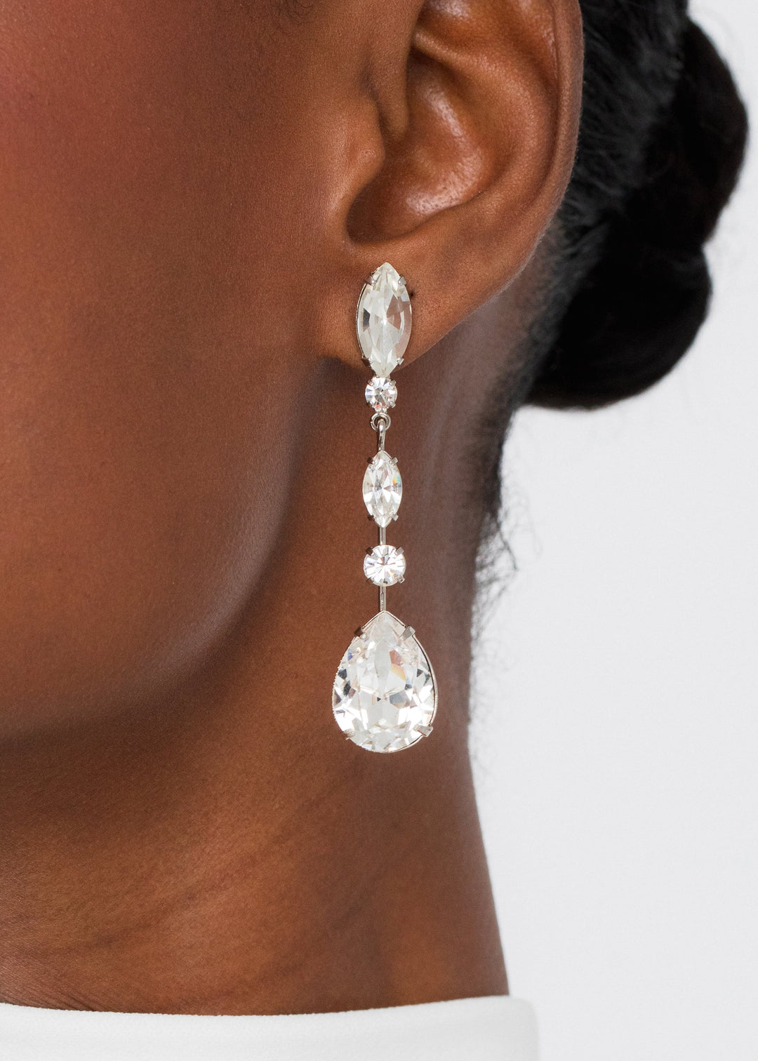 *関税送料込*【Jennifer Behr】Carly Earrings カーリーピアス Carly Earrings -- Pearl – Jennifer Behr LLC